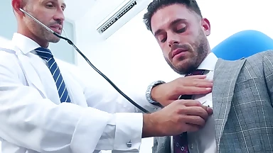 Handsome doctor Vadim Romanov anal and raw breeds Manuel Reyes