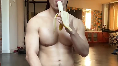 Asian muscle 肌肉男